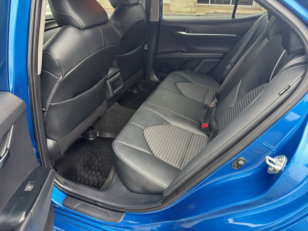 Used 2020 Toyota Camry SE image 23