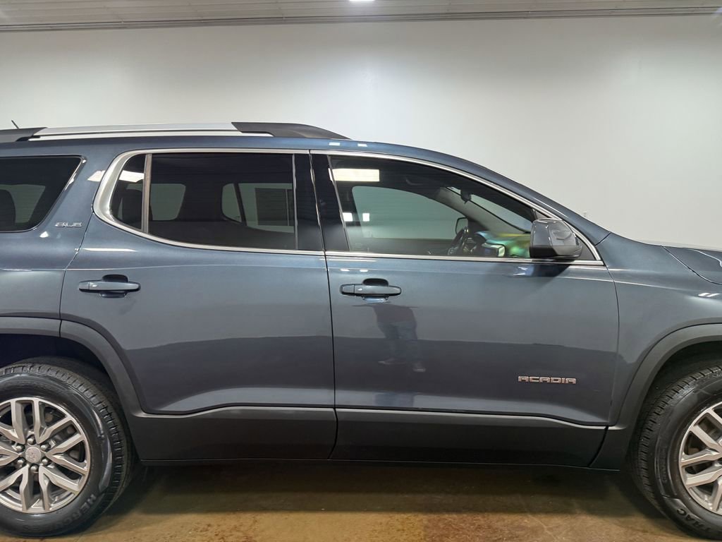 Used 2019 GMC Acadia SLE image 32