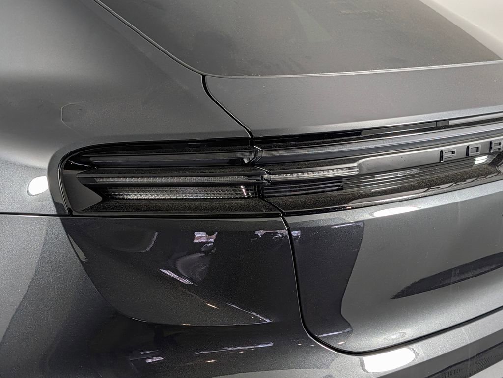 New 2026 Porsche Macan 4 Electric AWD/4WD image 17