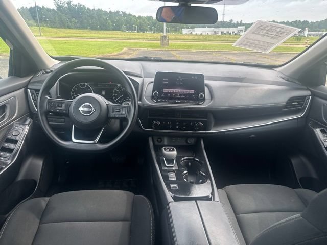 Used 2024 Nissan Rogue S FWD image 13