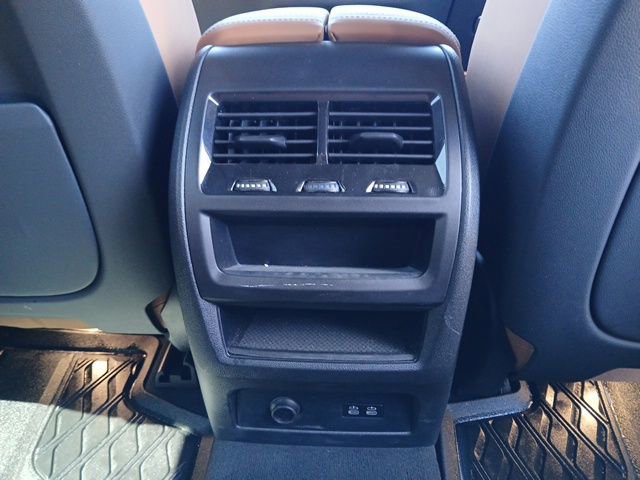 Used 2024 BMW X5 sDrive40i w/ Parking Assistance Package image 15