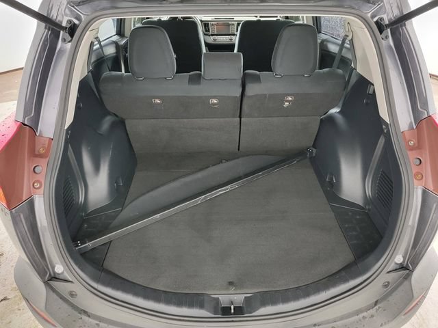 Used 2014 Toyota RAV4 XLE AWD/4WD image 15