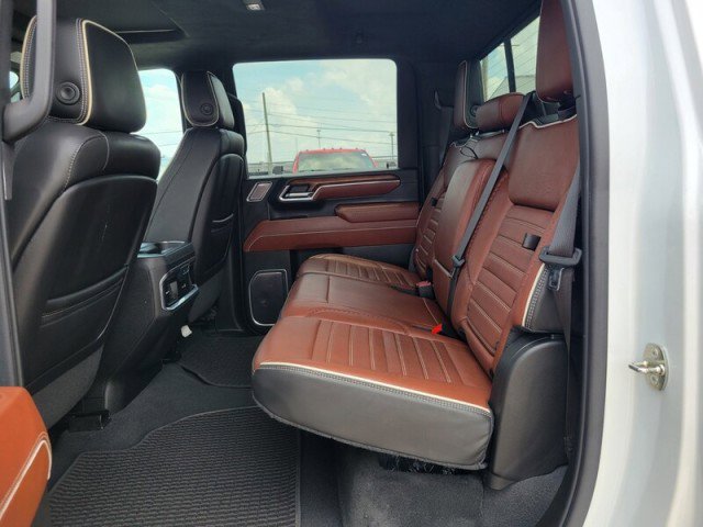 Used 2024 GMC Sierra 2500 Denali Ultimate image 30