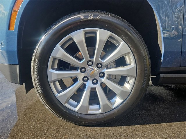 Certified 2025 Chevrolet Suburban Premier image 34