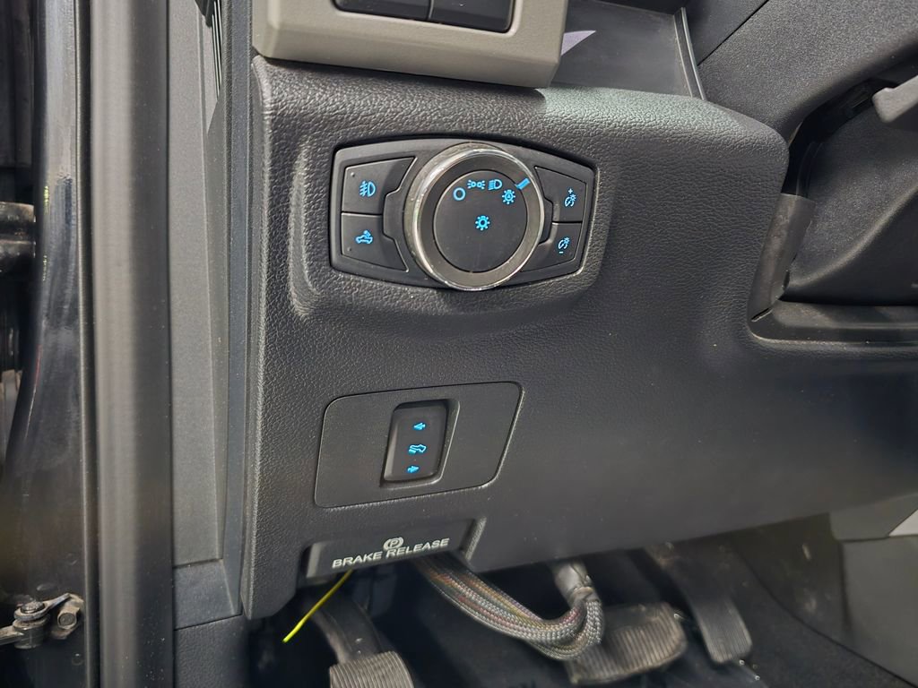 Used 2020 Ford F250 Lariat w/ FX4 Off-Road Package AWD/4WD image 35