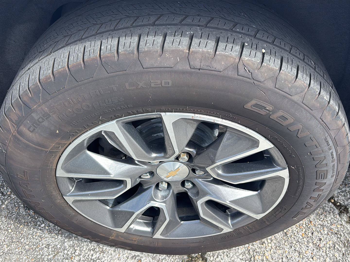 Used 2024 Chevrolet Tahoe LT RWD image 10