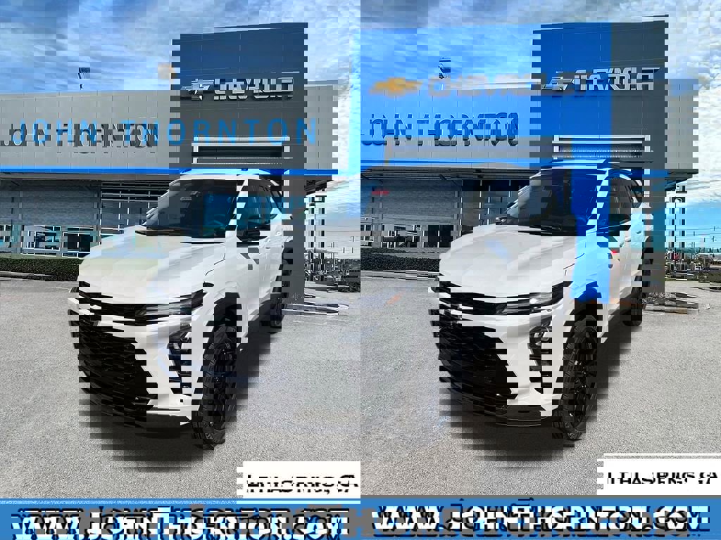 New 2026 Chevrolet Trax ACTIV w/ Sunroof Package