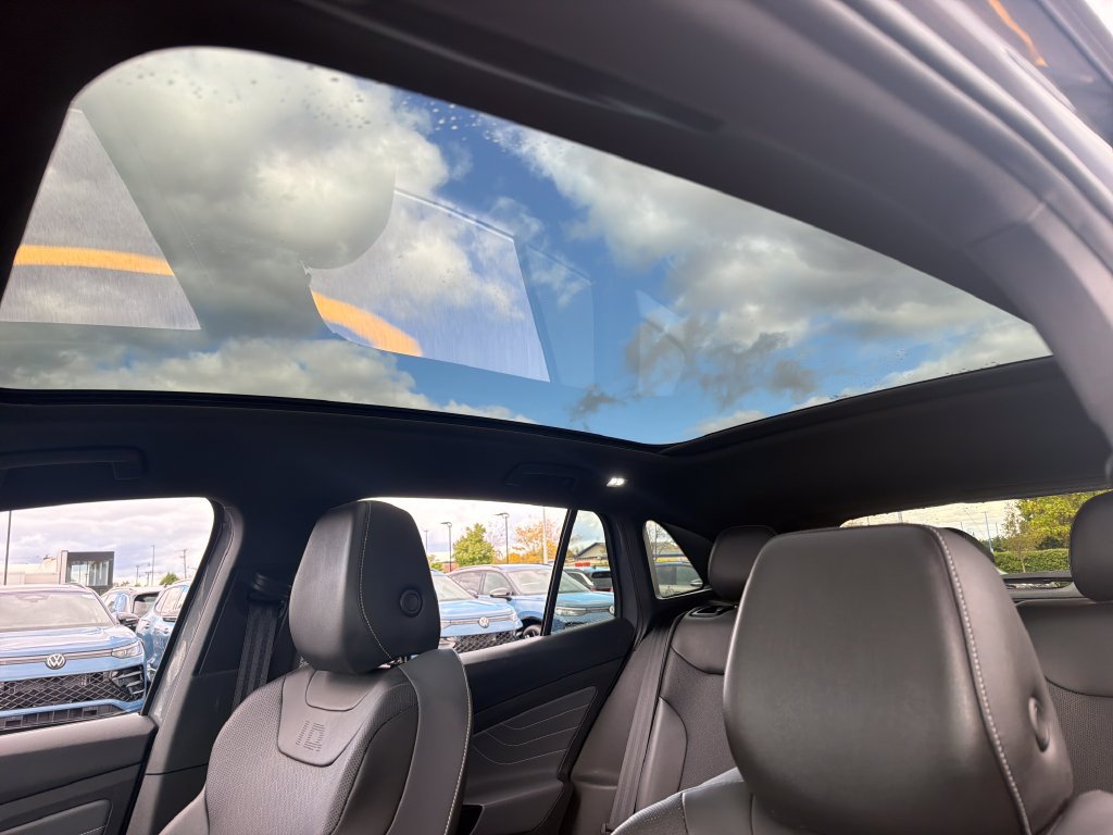 Certified 2023 Volkswagen ID.4 Pro S AWD/4WD image 19