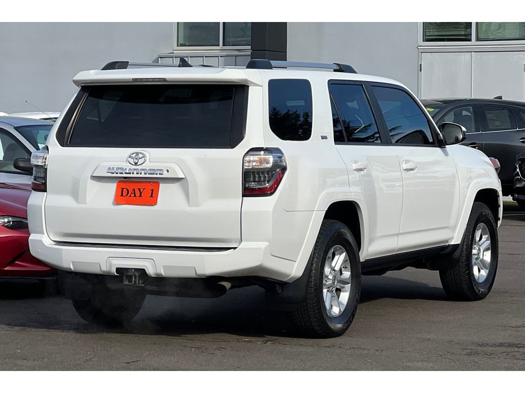 Used 2021 Toyota 4Runner SR5 image 5