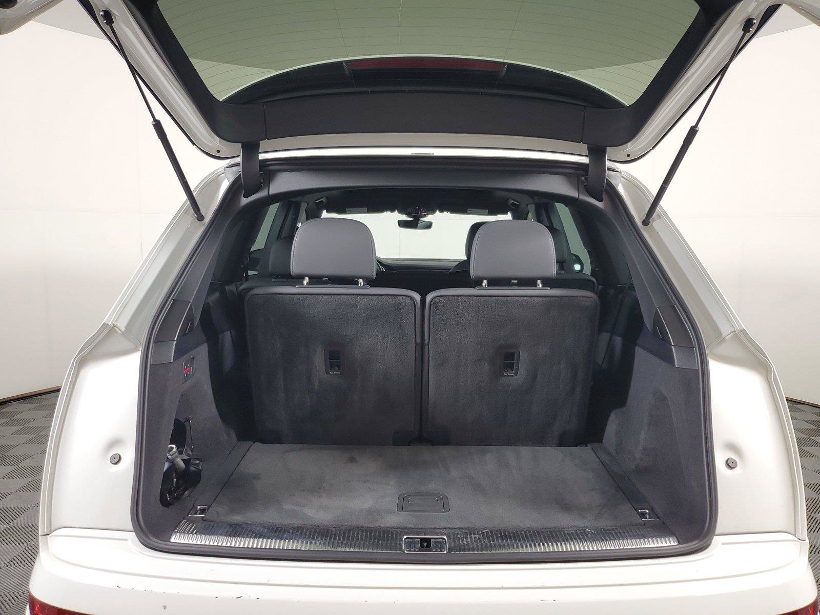 Used 2025 Audi Q7 3.0T Premium Plus AWD/4WD image 8