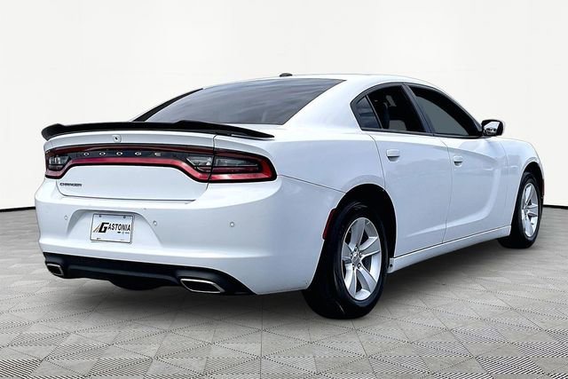 Used 2022 Dodge Charger SXT w/ Leather Interior Group RWD image 5