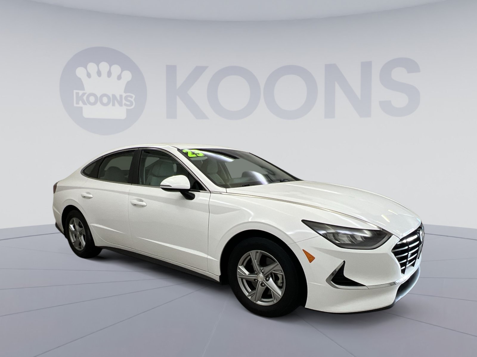 Used 2023 Hyundai Sonata SE w/ Preferred Accessory Package FWD image 10