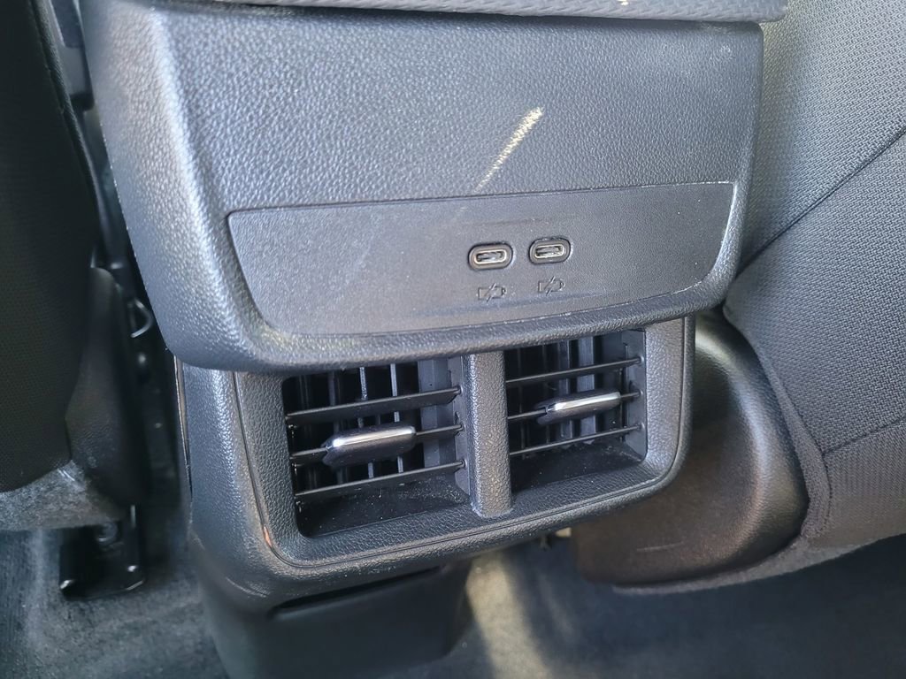 Used 2025 Chevrolet Equinox LT FWD image 10