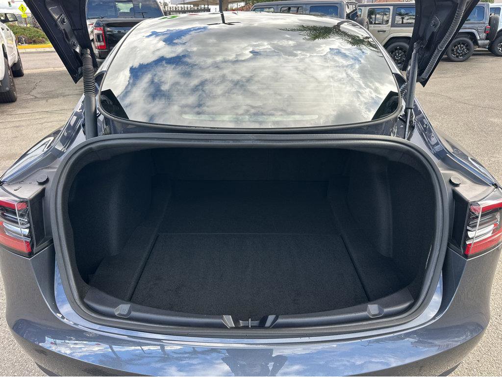 Used 2023 Tesla Model 3 Performance image 33