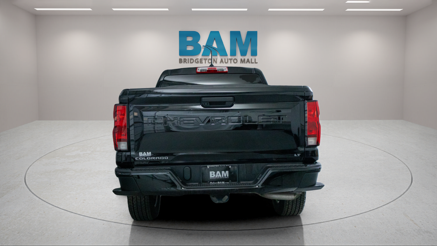 Used 2023 Chevrolet Colorado LT RWD image 6