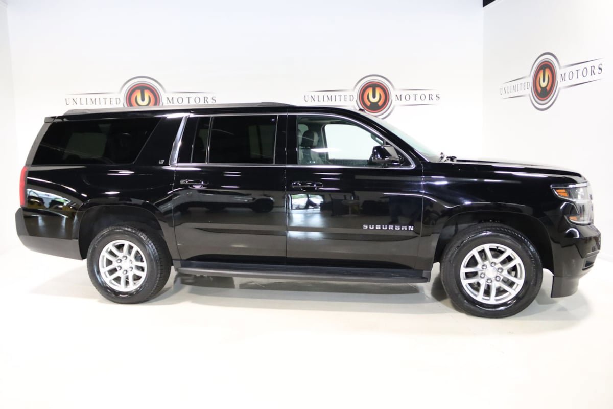 Used 2020 Chevrolet Suburban LT AWD/4WD image 38