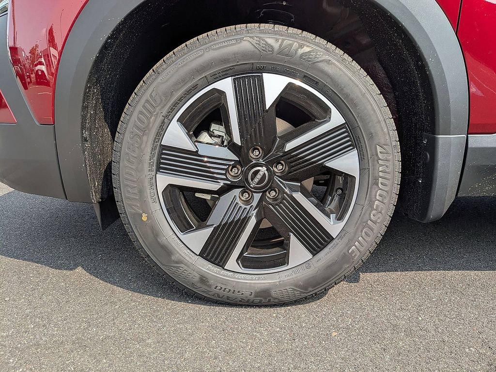 New 2025 Nissan Kicks SV w/ SV Premium Package AWD/4WD image 8