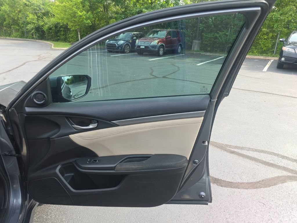 Used 2018 Honda Civic EX image 27