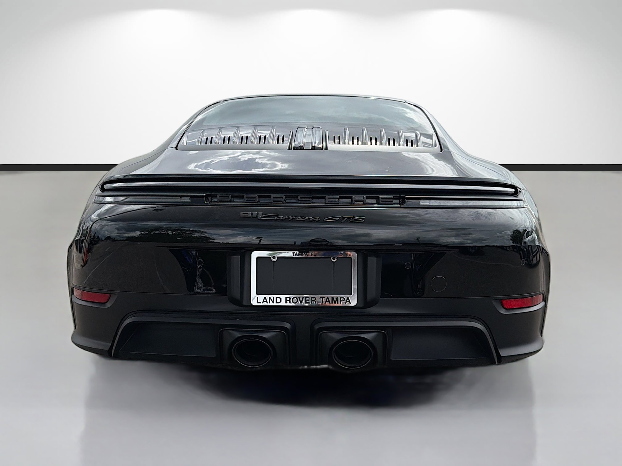 Used 2025 Porsche 911 Carrera GTS image 4