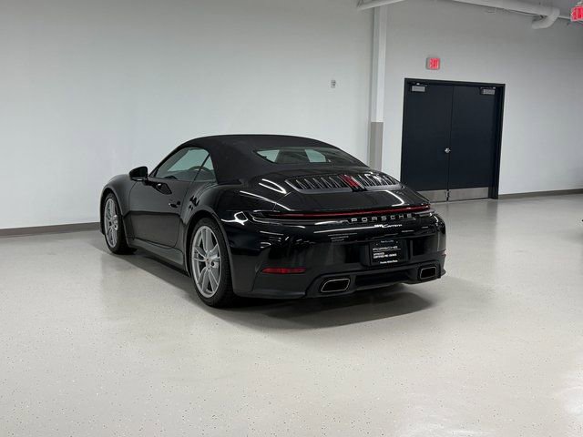 Certified 2025 Porsche 911 Carrera image 3
