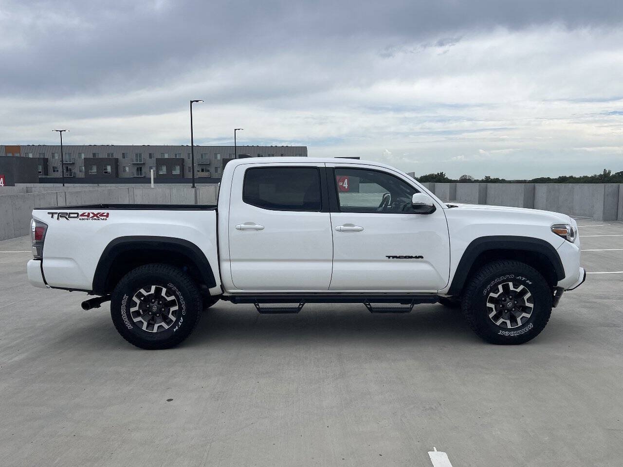 Used 2021 Toyota Tacoma TRD Off-Road w/ Technology Package AWD/4WD image 4