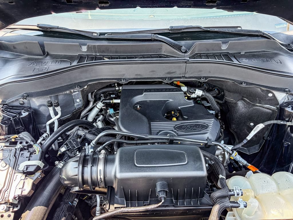 Used 2020 Ford Explorer XLT RWD image 55