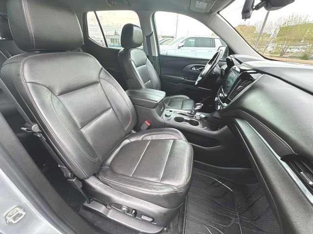 Used 2021 Chevrolet Traverse Premier w/ Redline Edition AWD/4WD image 29