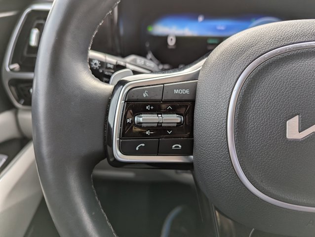 Used 2023 Kia Sorento SX Prestige image 10