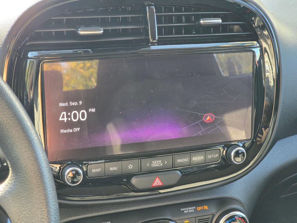 Used 2024 Kia Soul S FWD image 27