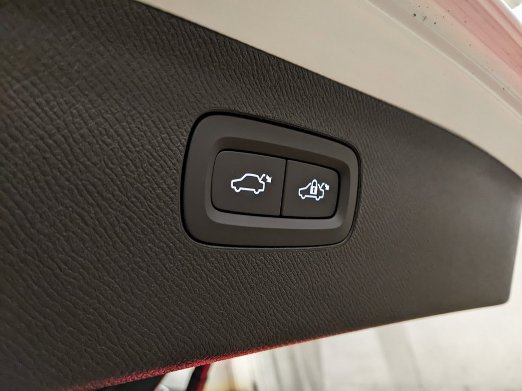 New 2026 Volvo XC90 B6 Plus w/ Protection Package Premier image 29