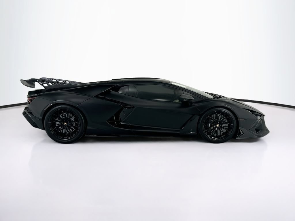 Used 2024 Lamborghini Revuelto AWD/4WD image 4