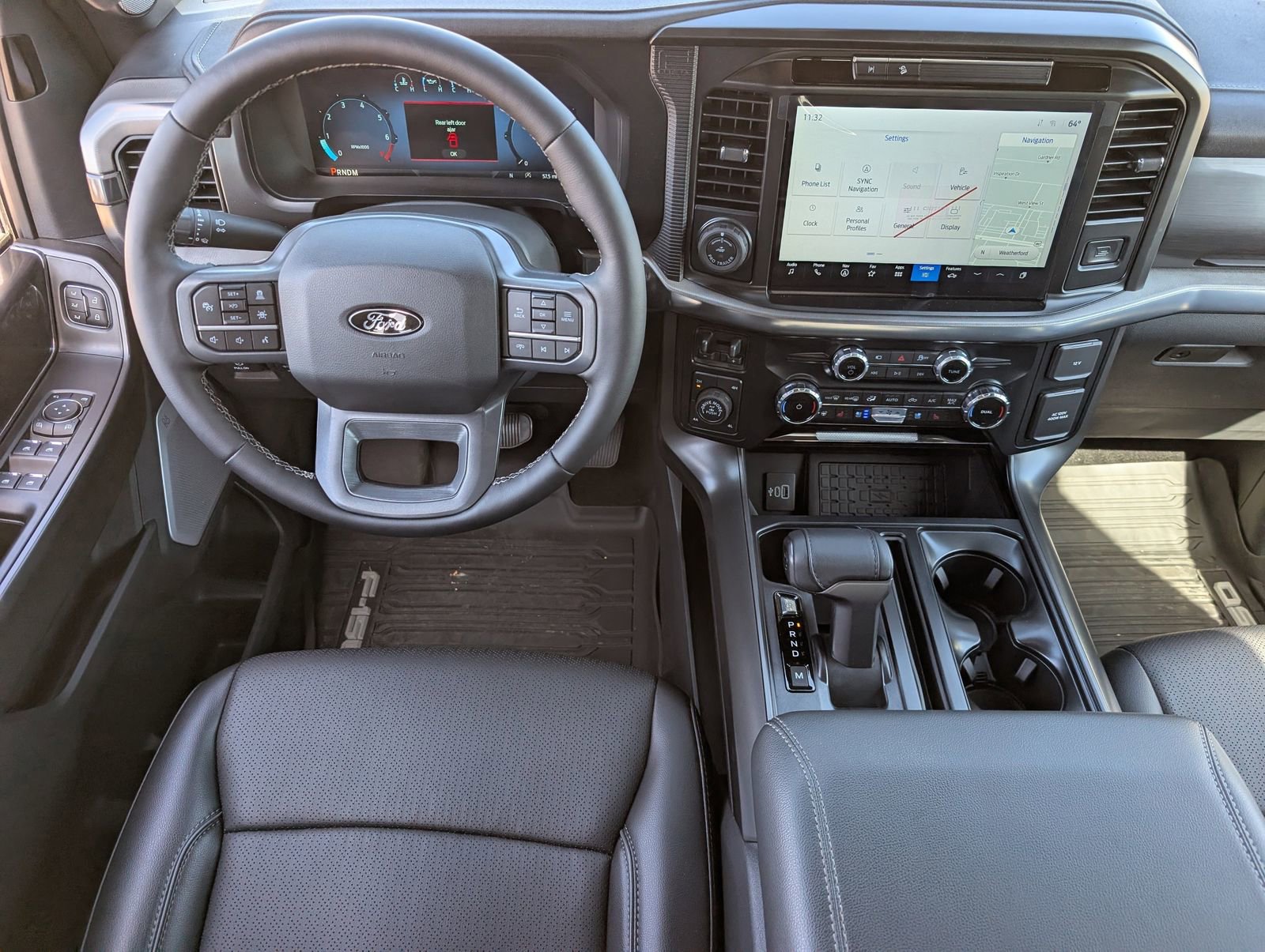 Used 2025 Ford F150 Lariat w/ Equipment Group 502A High image 12