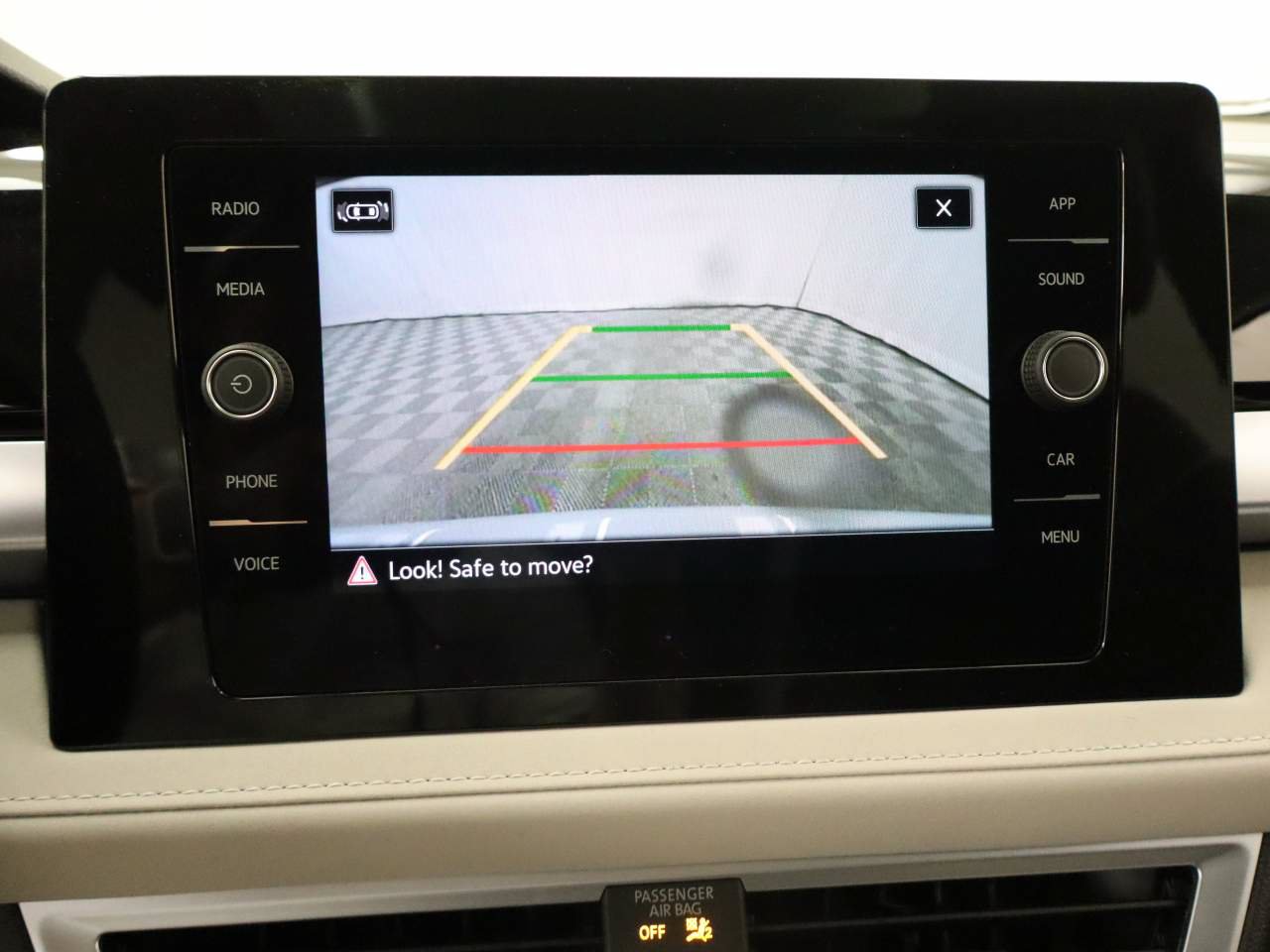 New 2026 Volkswagen Taos SE FWD image 10