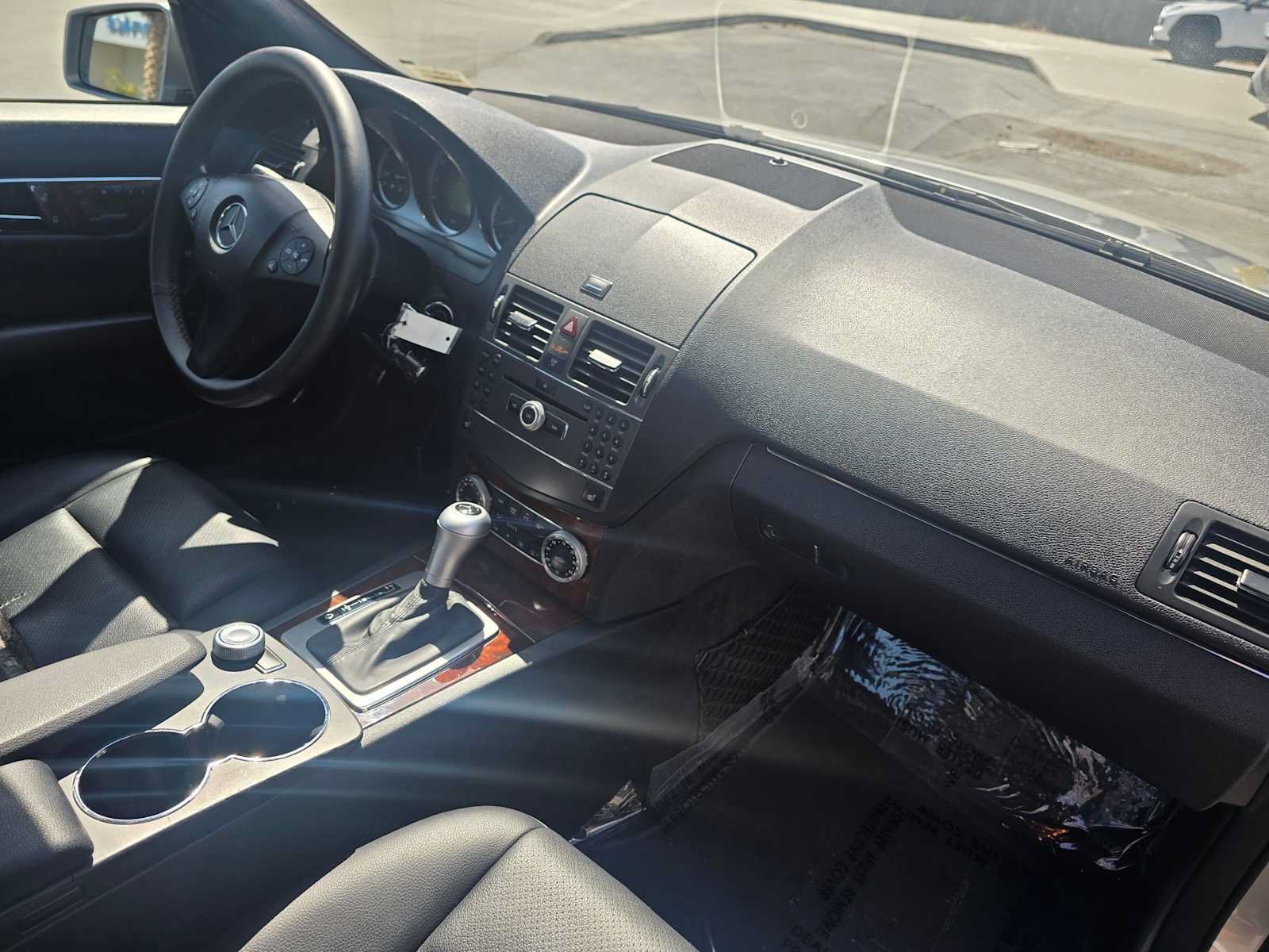 Used 2010 Mercedes-Benz C 300 Sedan image 11