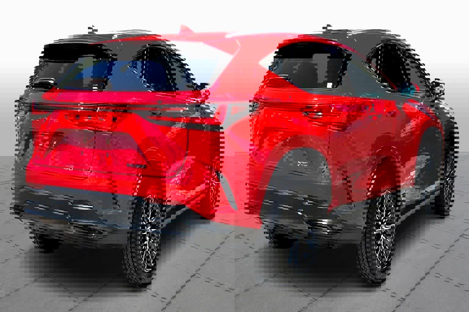 Used 2024 Lexus NX 250 FWD w/ Towing Package (2000 Lbs) image 13