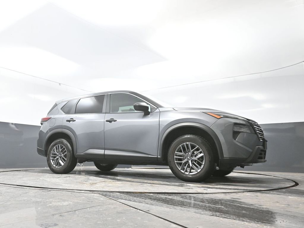 Used 2024 Nissan Rogue S image 50