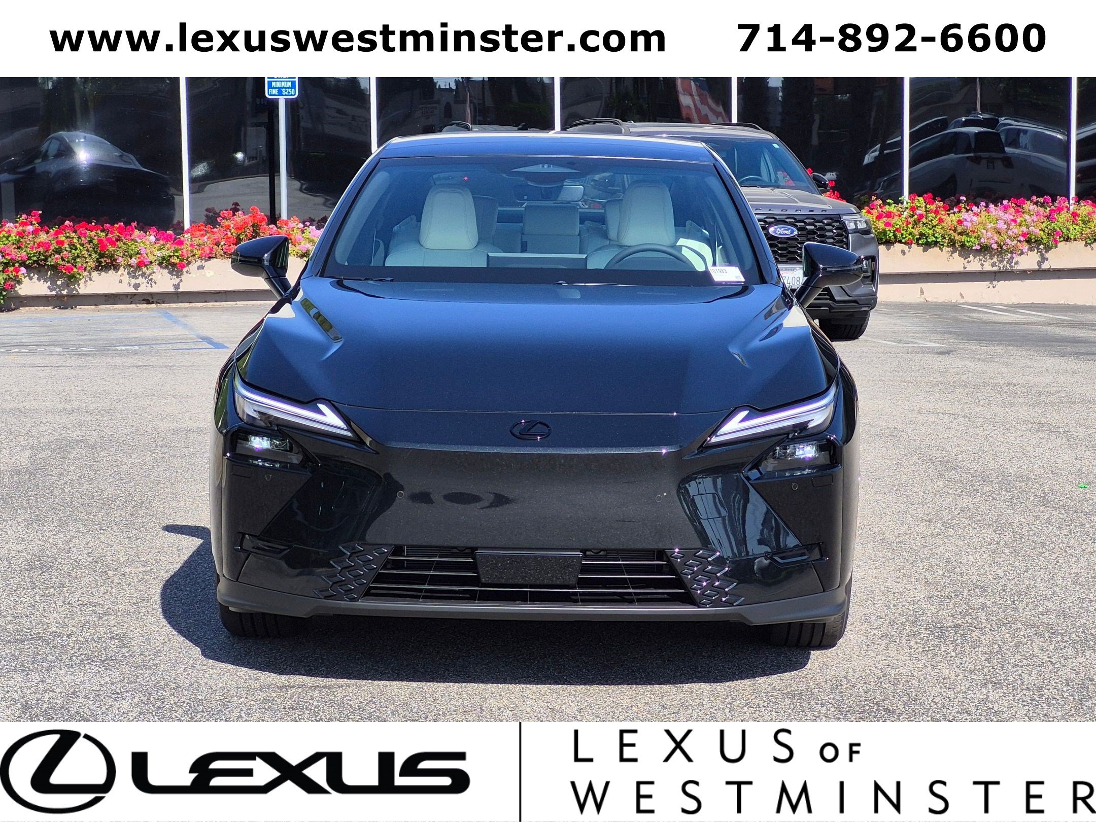 New 2026 Lexus ES 350e FWD image 2