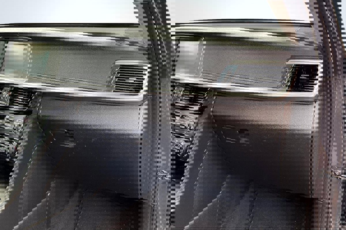 Used 2019 Kia Optima LX image 16