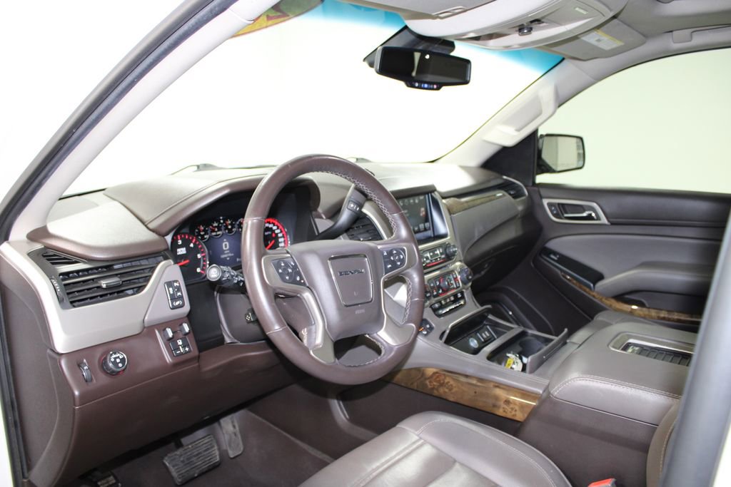 Used 2016 GMC Yukon Denali w/ Open Road Package image 24