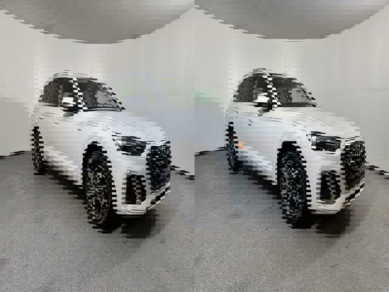 Certified 2023 Audi Q5 2.0T Premium w/ Convenience Package AWD/4WD image 28