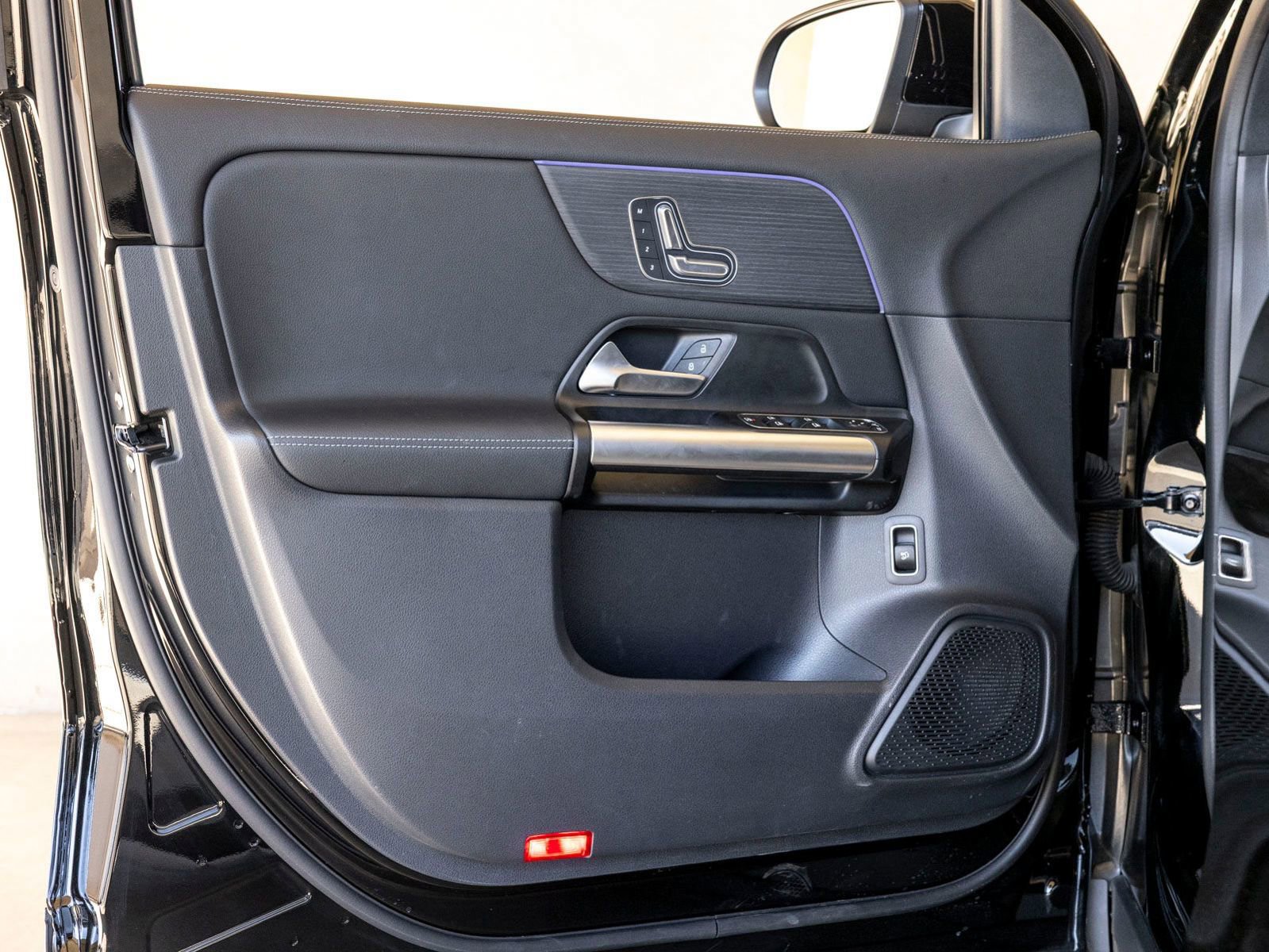 Used 2025 Mercedes-Benz GLA 250 image 12