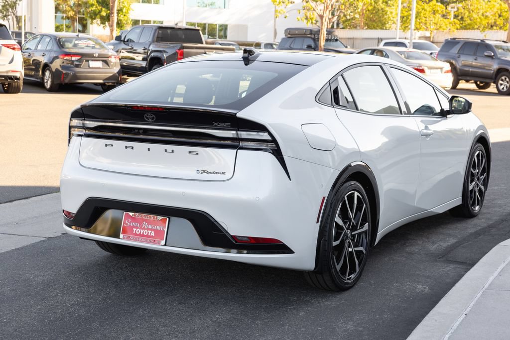 Certified 2024 Toyota Prius Prime Premium w/ Advanced Technology Package FWD image 5