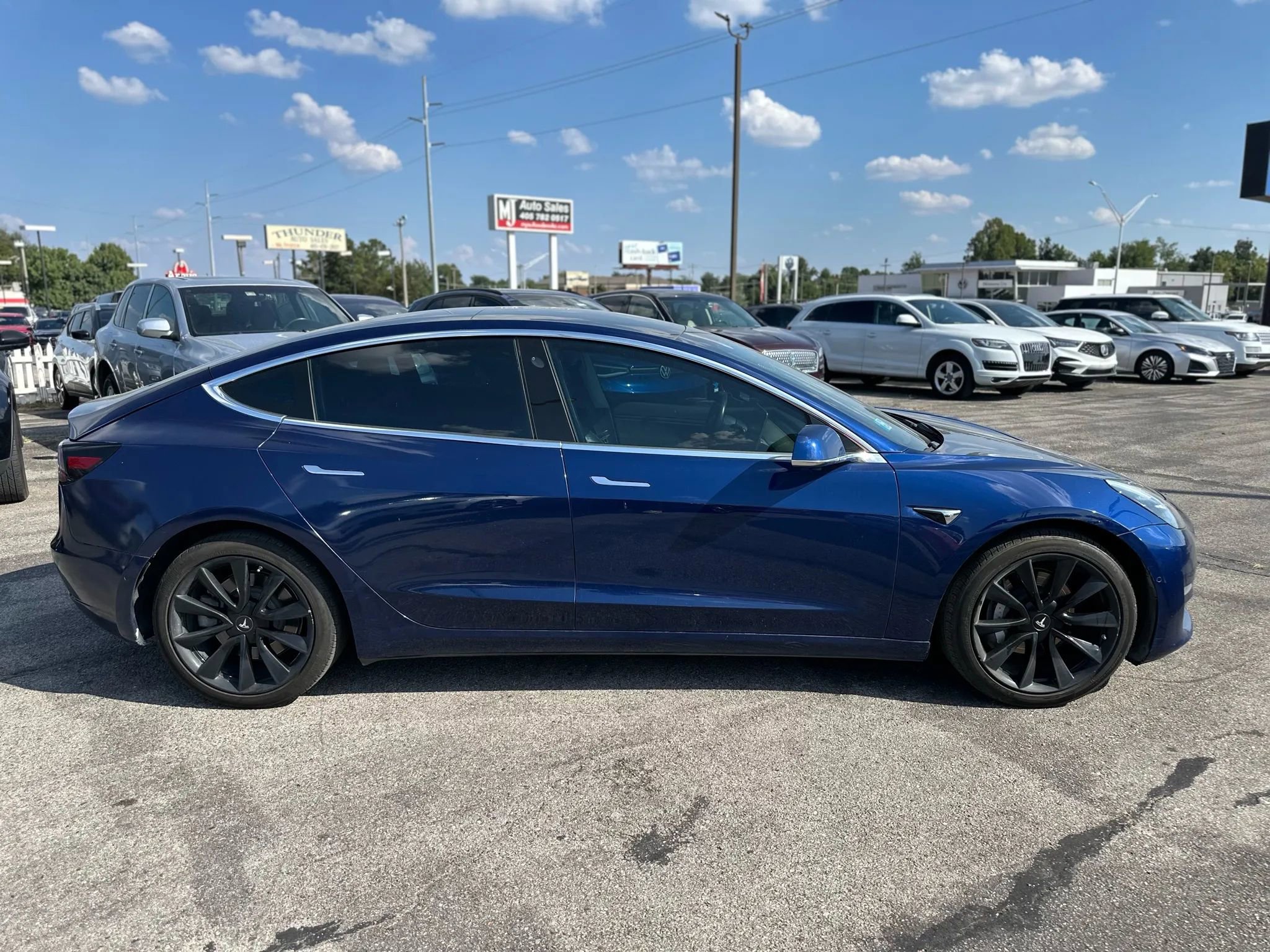 Used 2019 Tesla Model 3 Standard Range Plus image 5