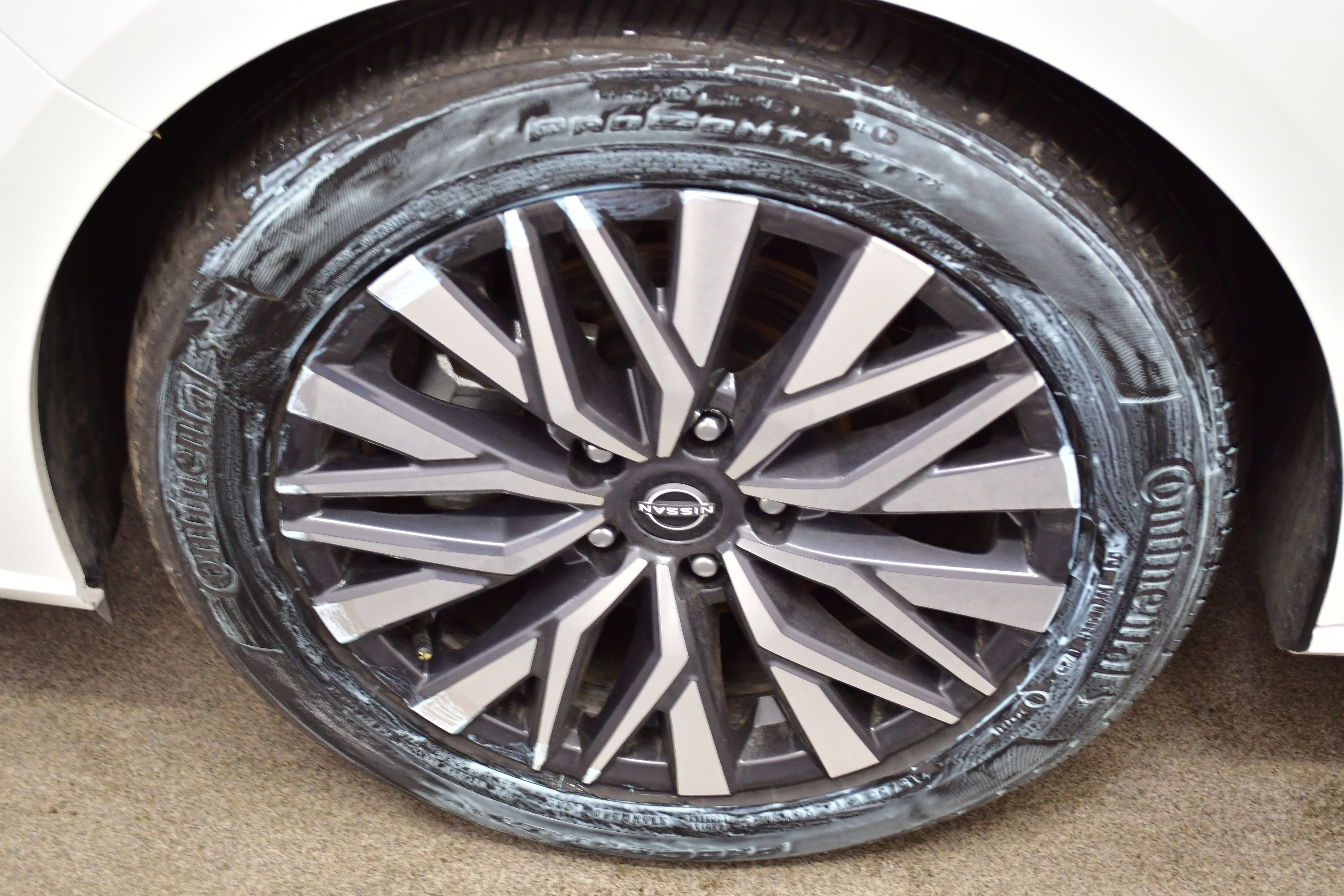 Used 2025 Nissan Altima 2.5 SV FWD image 33