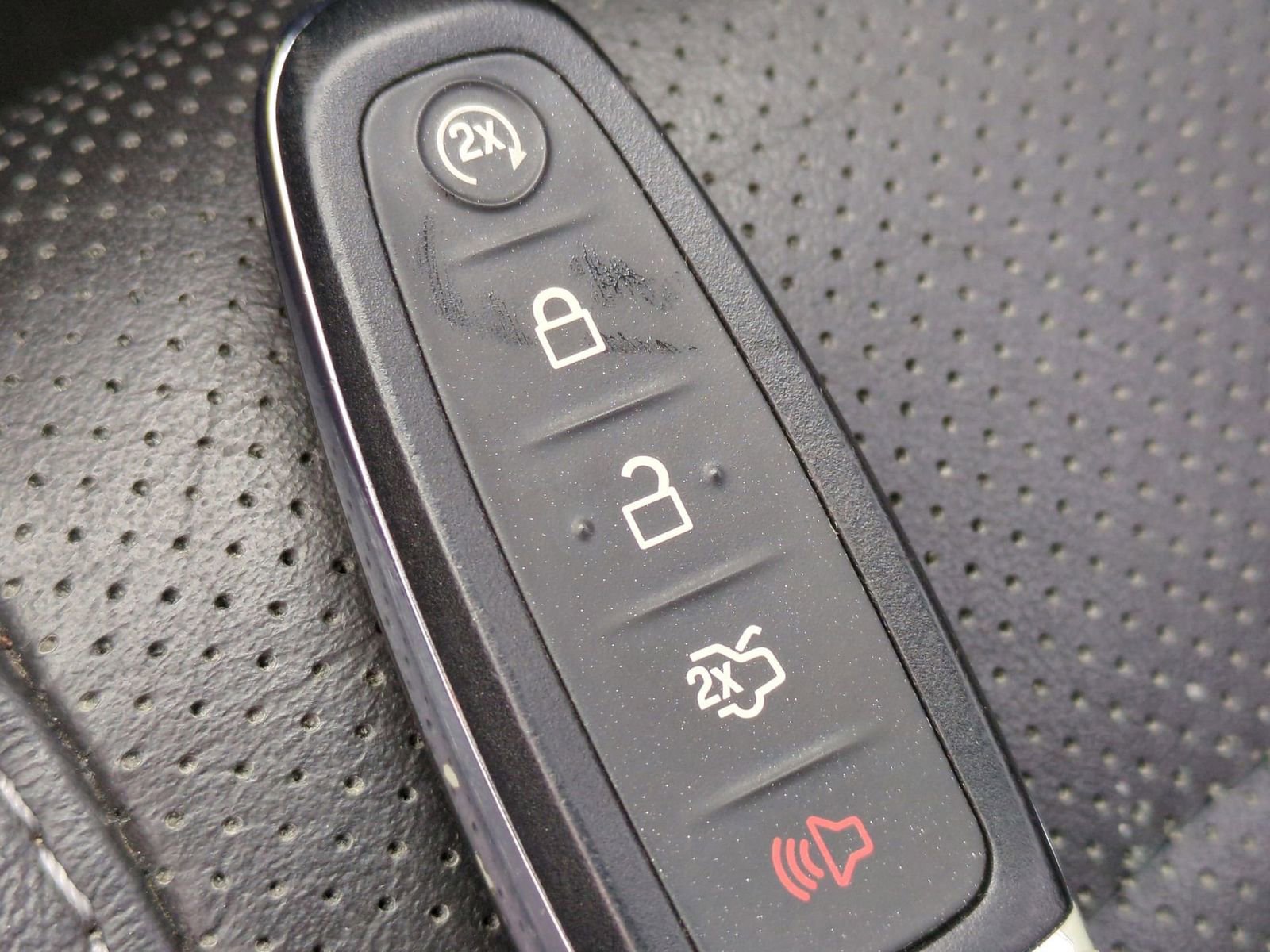 Used 2014 Ford Taurus SHO w/ Equipment Group 401A image 39