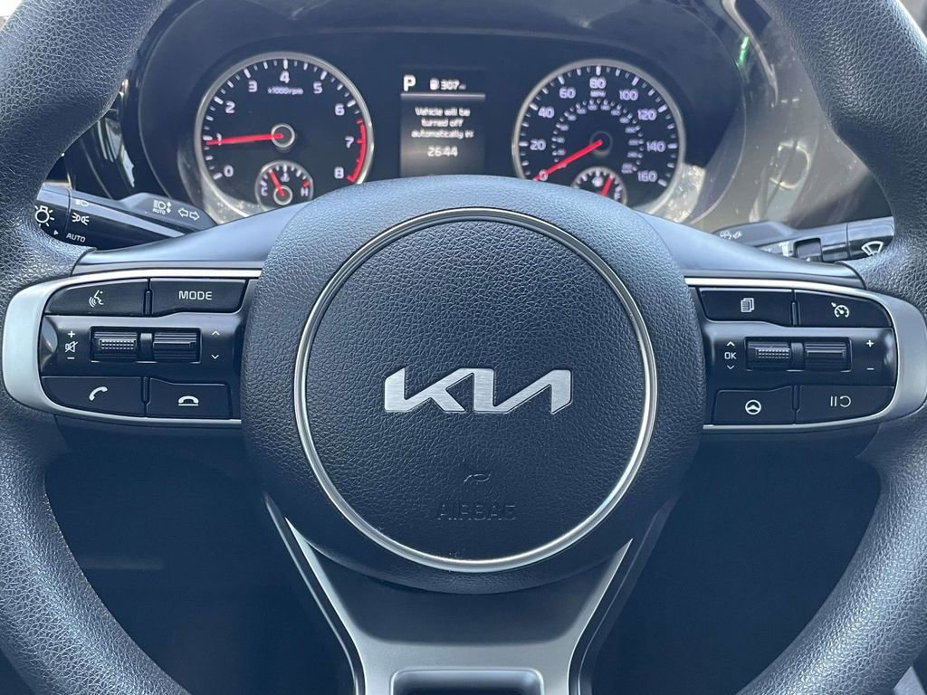 Used 2022 Kia K5 LXS image 22