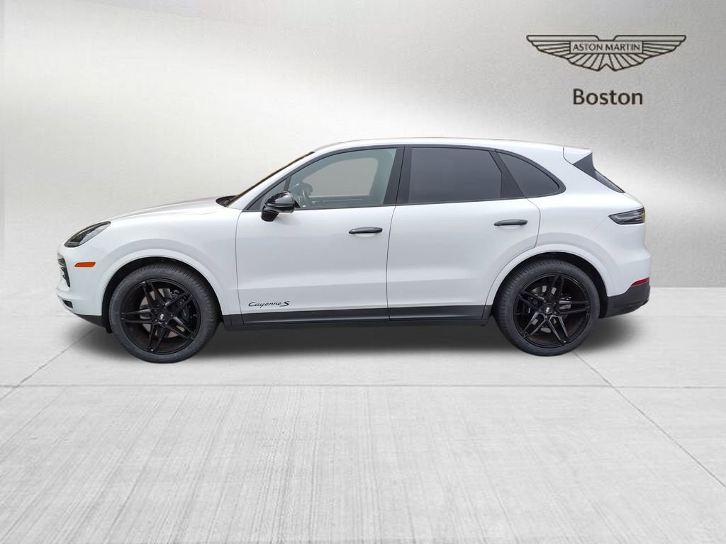 Used 2022 Porsche Cayenne S Platinum image 2