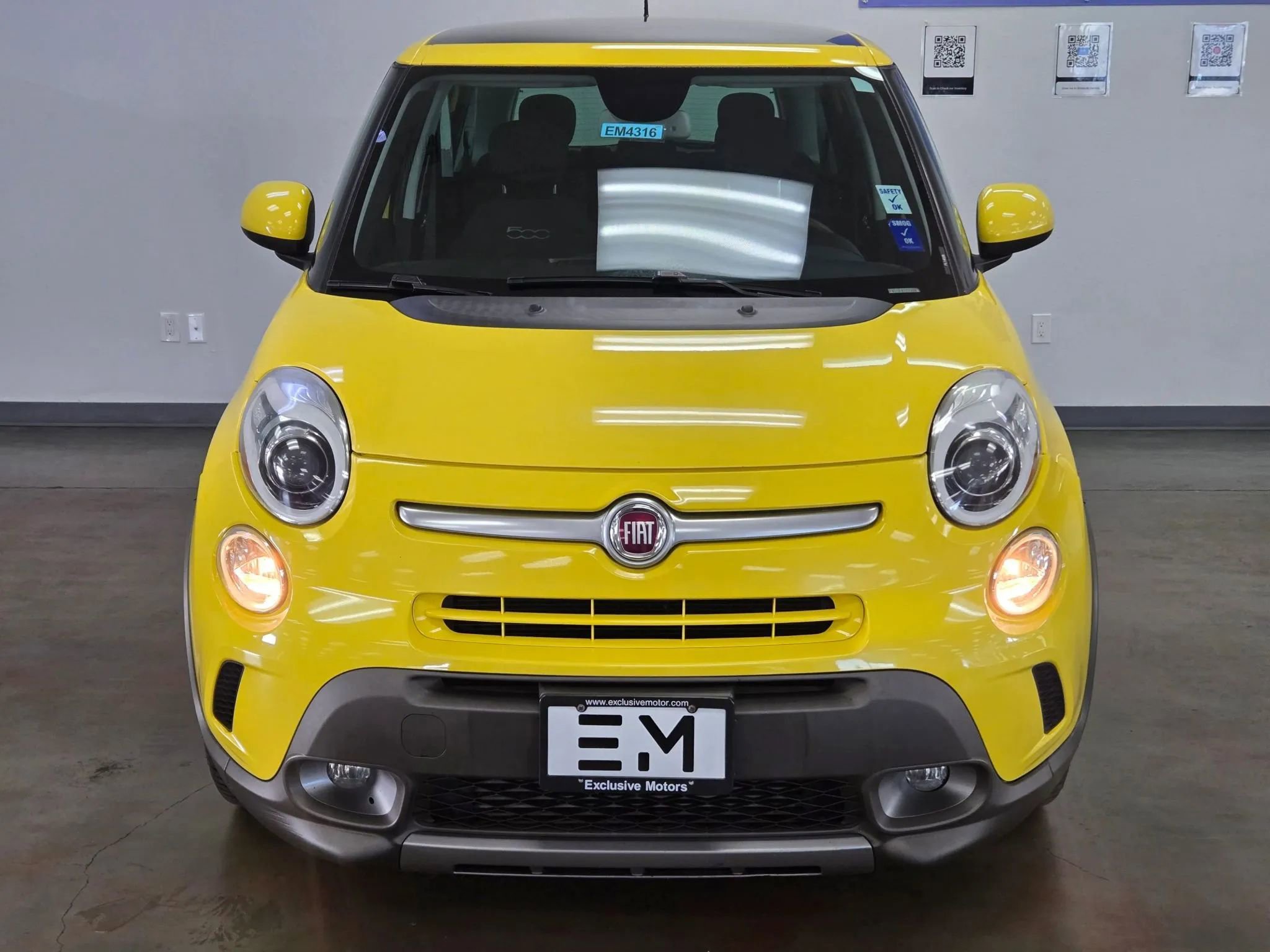 Used 2014 FIAT 500L Trekking w/ Popular Equipment Group image 5