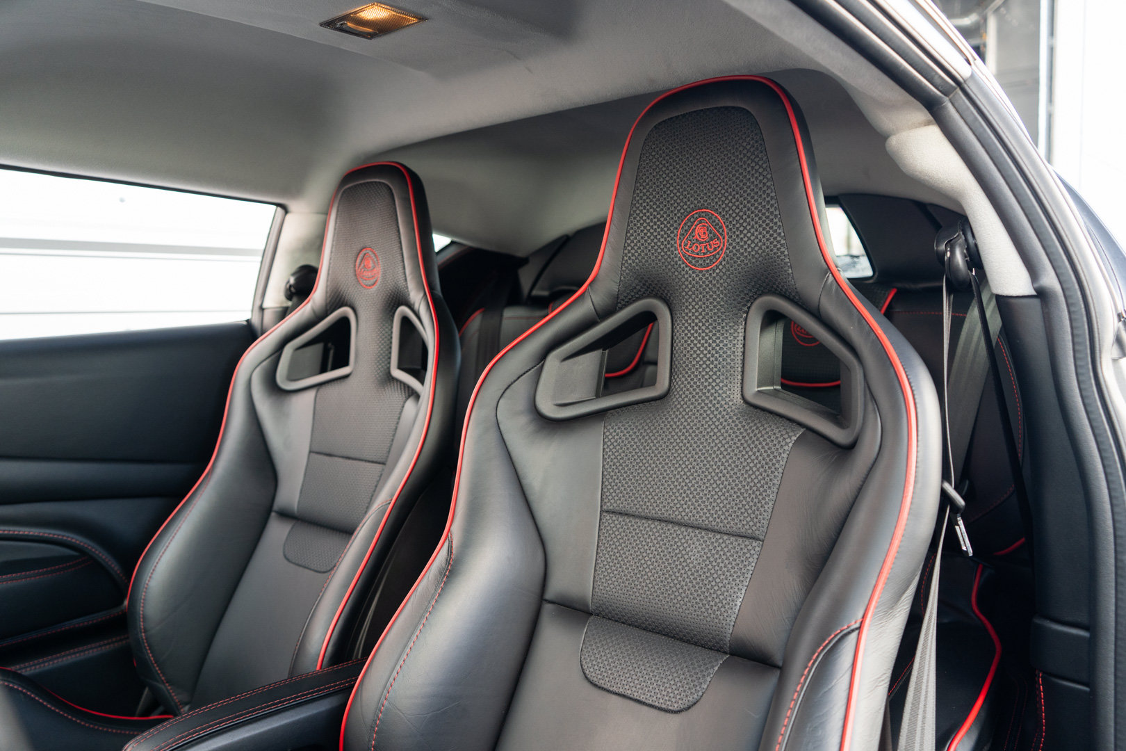 Used 2014 Lotus Evora S RWD image 9