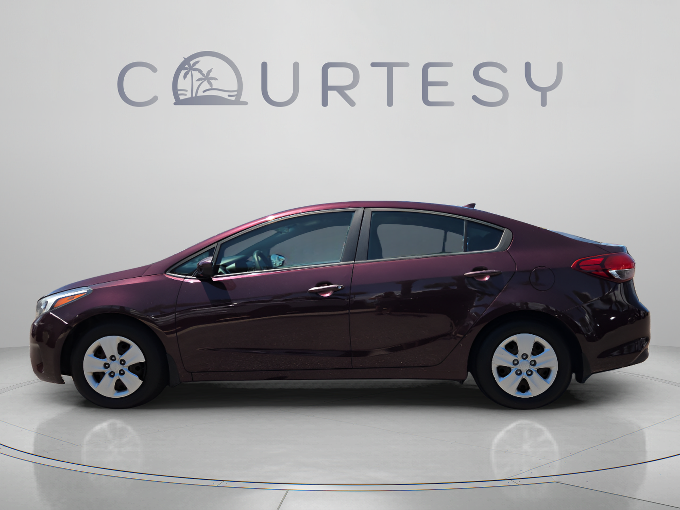 Used 2017 Kia Forte LX FWD image 2
